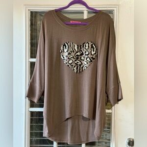 Chic Brown Leopard Heart Long Sleeve Top